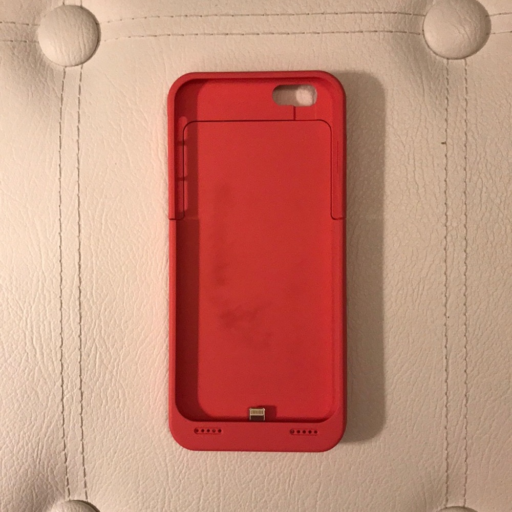 iPhone 6 Charging Case